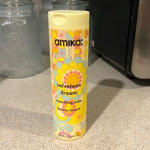 Amika Velveteen dream smoothing balm